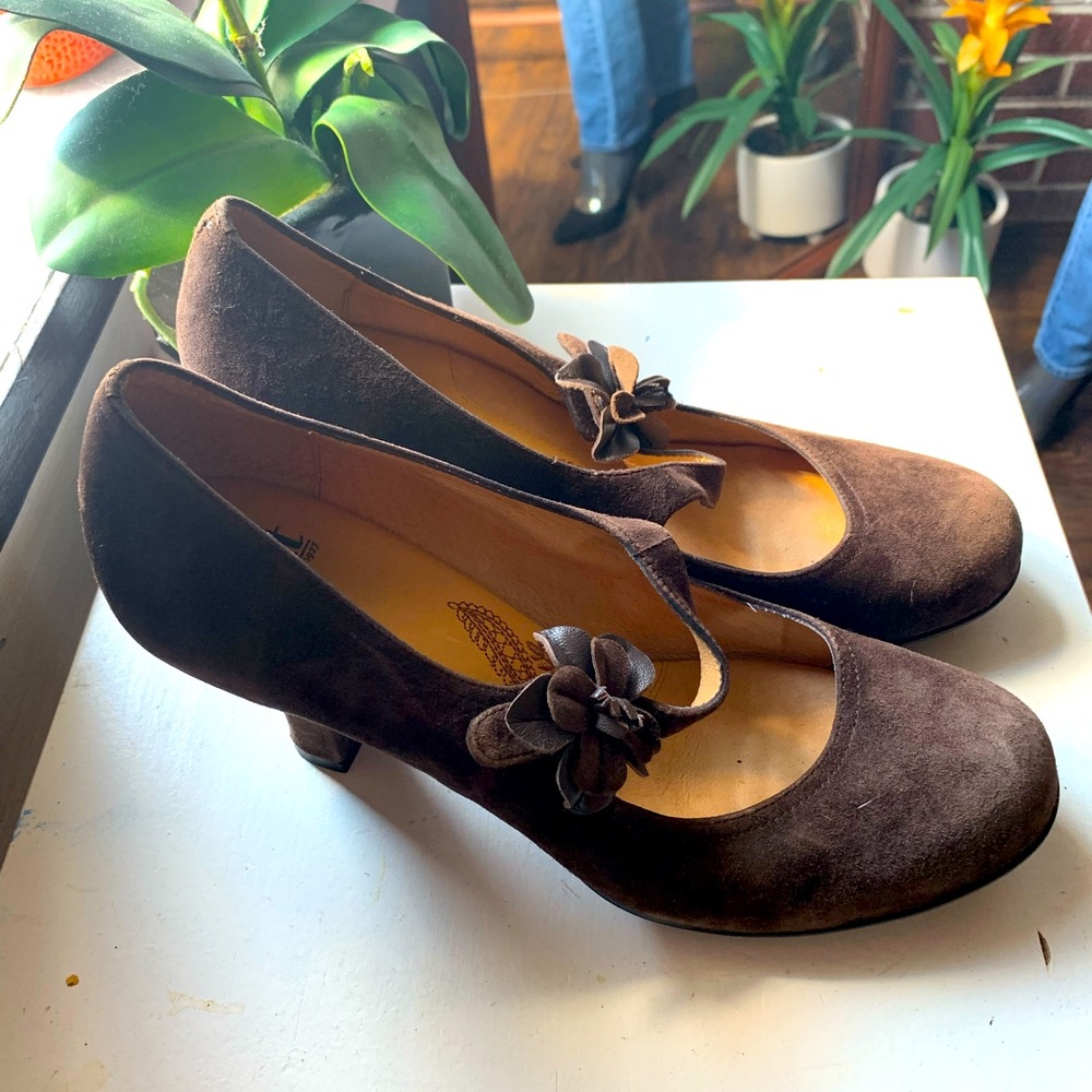 Sofft shoes - suede size 8. Pre-loved